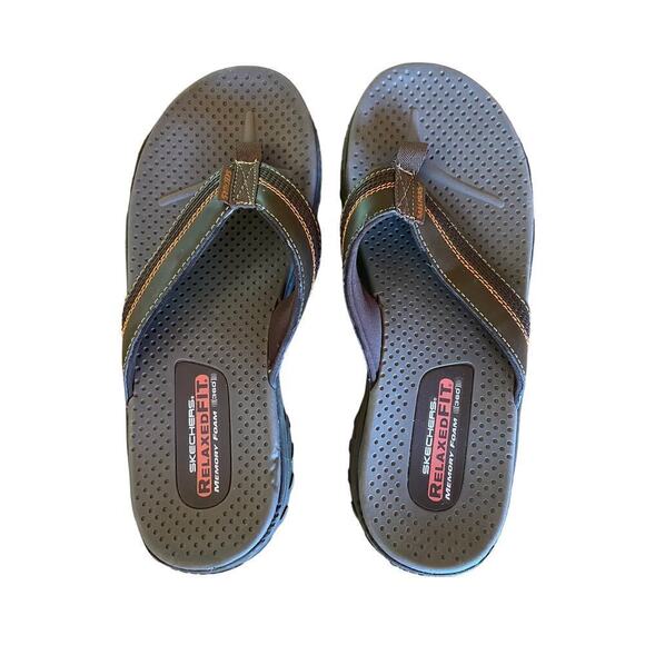 Skechers Men's Relaxed Fit Memory Foam 360 Flip Flop/ Thong sandal.Brown Size 10 - Picture 2 of 3